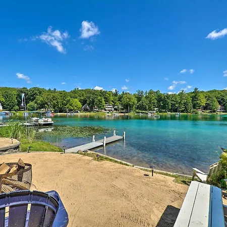 Lakefront Newaygo Home - Private Dock, Kayaks